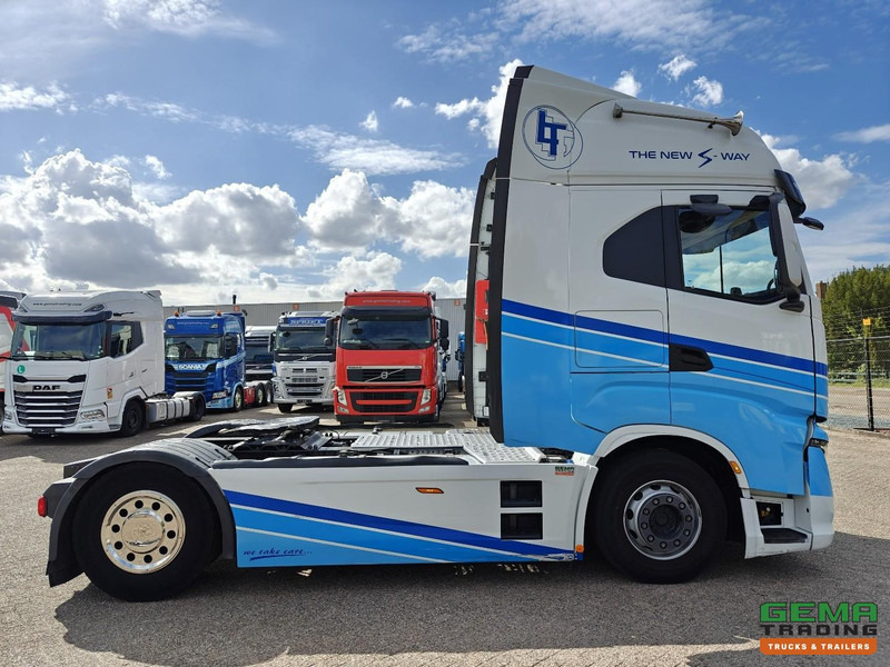 Tractor unit Iveco S-WAY 420 4x2 Euro6D - Dubbele Tanks - StandAirco - Navi - SMARTTacho V2 - 04/2026 APK: picture 9