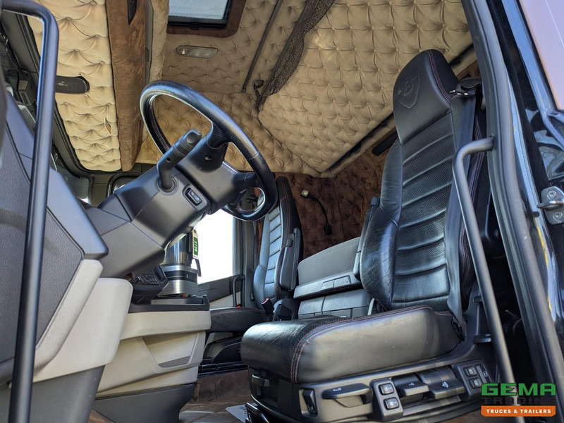 Scania S730 6x4 Topline Euro6 - V8 - Retarder - Costum Interior - Vollucht - Alcoa's - Tractor unit: picture 5 Scania S730 6x4 Topline Euro6 - V8 - Retarder - Costum Interior - Vollucht - Alcoa's - Tractor unit: picture 5