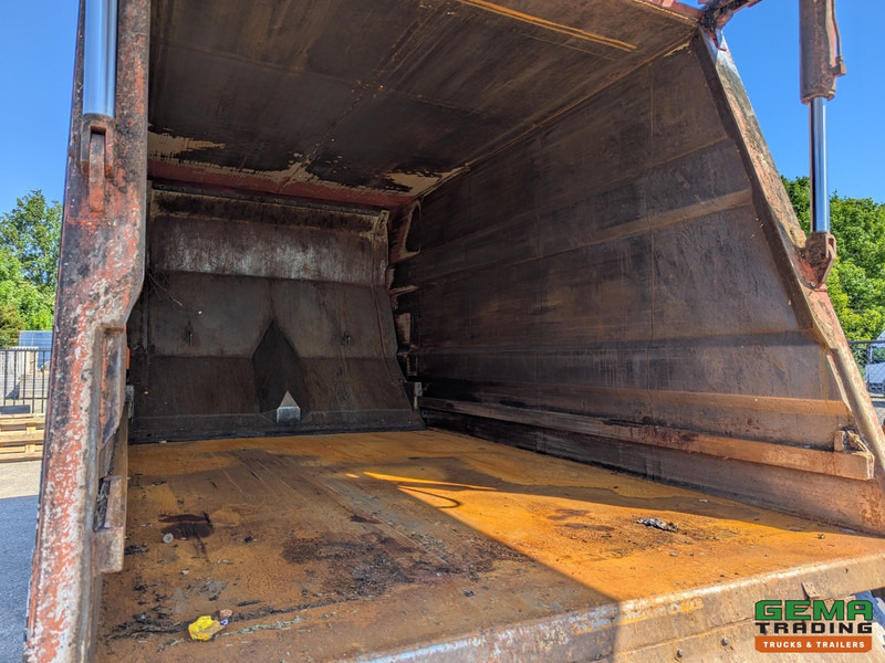 Volvo FE 300 EEV 6x2/4 Dagcab Euro5 EEV K - Zoeller Ekopres Medium XL - 10/2025APK - Garbage truck: picture 5 Volvo FE 300 EEV 6x2/4 Dagcab Euro5 EEV K - Zoeller Ekopres Medium XL - 10/2025APK - Garbage truck: picture 5