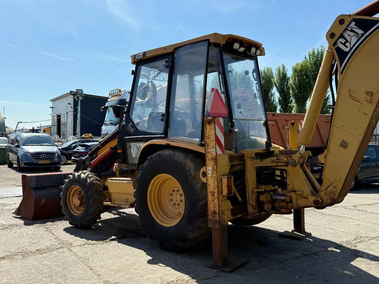 CAT 438C 4X4 Backhoe Loader - Backhoe loader: picture 3 CAT 438C 4X4 Backhoe Loader - Backhoe loader: picture 3