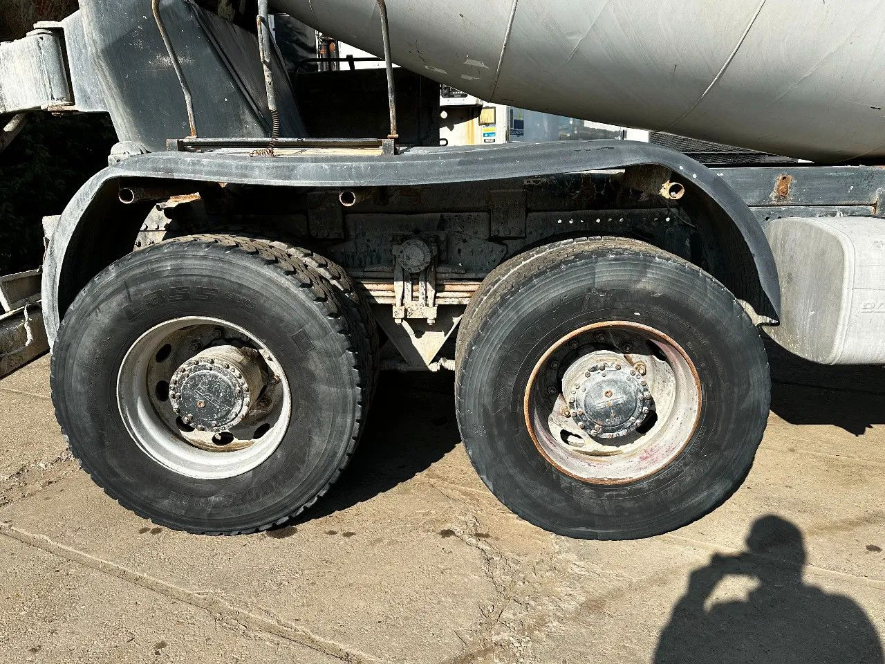DAF CF 85.430 8X4 9m3 Mixer Spring/Spring ZF Manual - Concrete mixer truck: picture 5 DAF CF 85.430 8X4 9m3 Mixer Spring/Spring ZF Manual - Concrete mixer truck: picture 5