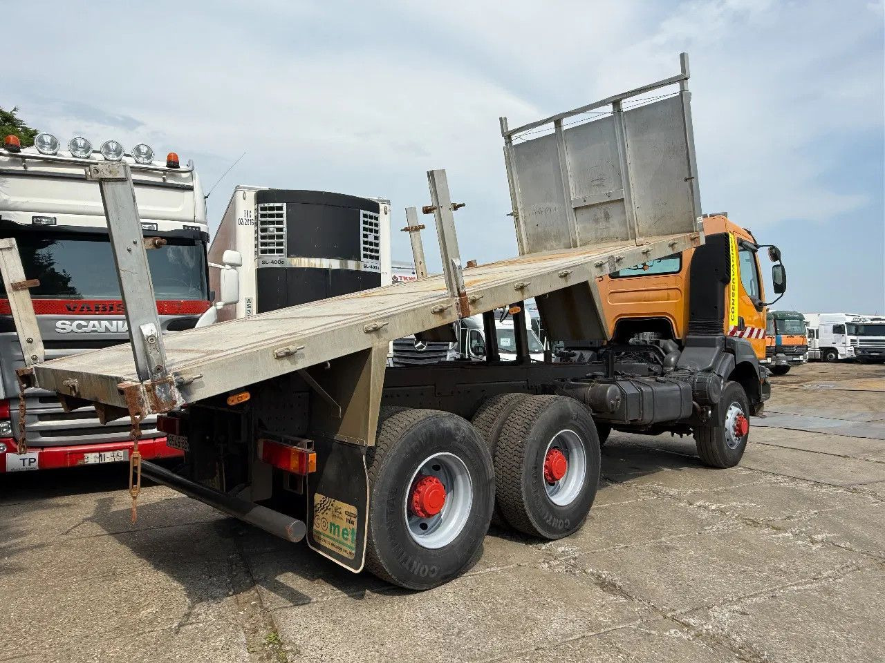 Renault Kerax 400 6X6 Tipper Spring/spring ZF Man Gear E - Tipper: picture 4 Renault Kerax 400 6X6 Tipper Spring/spring ZF Man Gear E - Tipper: picture 4