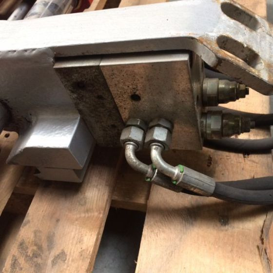 Attachment for Material handling equipment Dürwen Fork positioner with Shaft guidance sideshift: picture 7