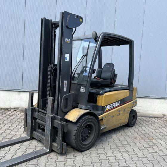 Caterpillar EP50 - Electric forklift: picture 1 Caterpillar EP50 - Electric forklift: picture 1