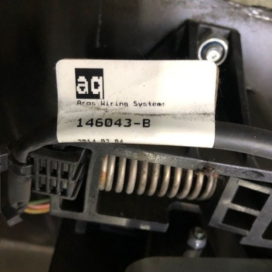 Floor plate for Unicarriers - Electrical system for Material handling equipment: picture 3 Floor plate for Unicarriers - Electrical system for Material handling equipment: picture 3