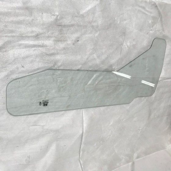 Glass for Komatsu/Fiat - Cab and interior for Material handling equipment: picture 2 Glass for Komatsu/Fiat - Cab and interior for Material handling equipment: picture 2