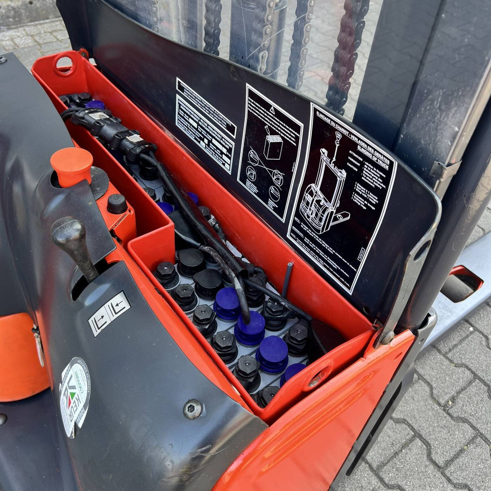 Stacker Linde L12 (379): picture 8 Stacker Linde L12 (379): picture 8