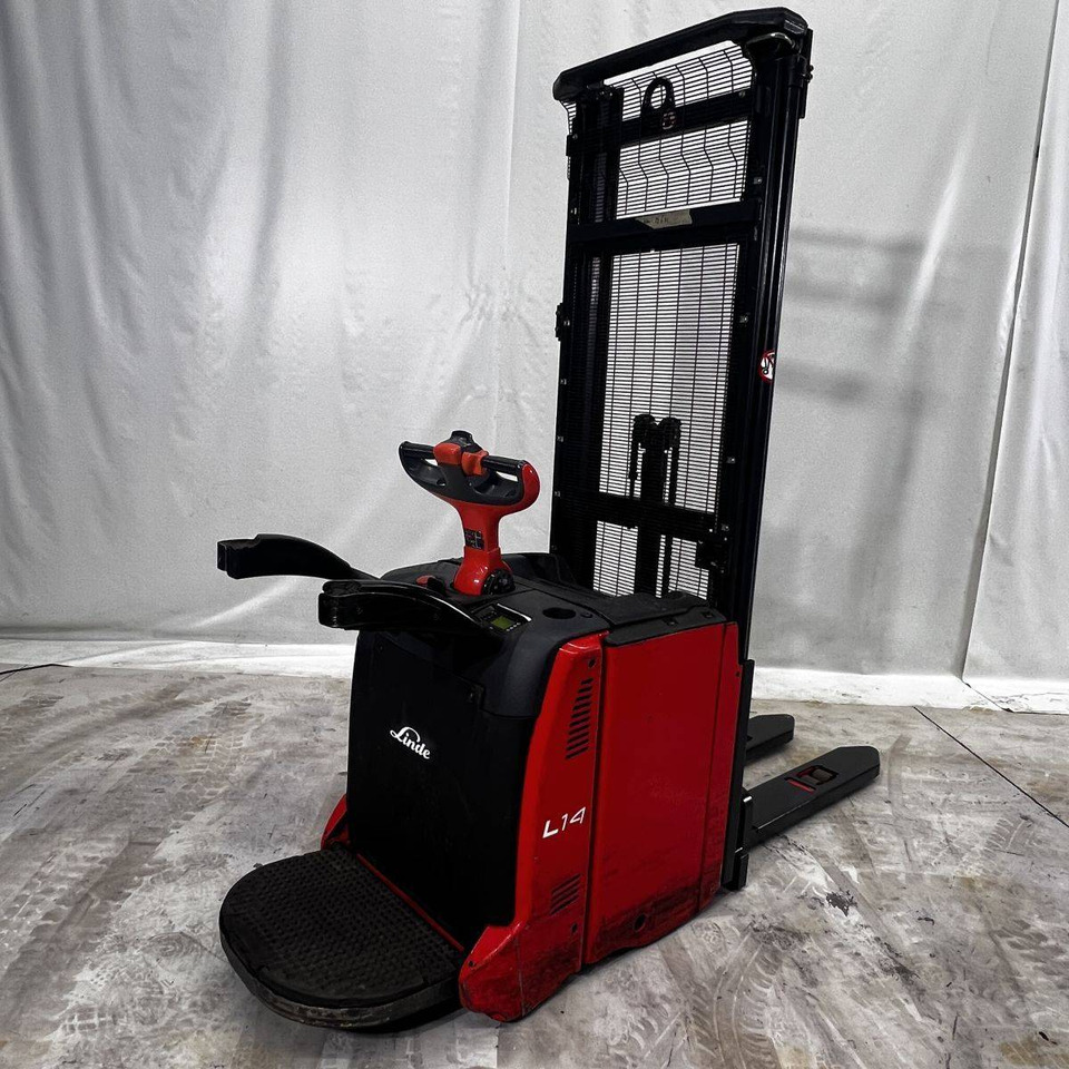 Linde L14AP (133) - Stacker: picture 1 Linde L14AP (133) - Stacker: picture 1