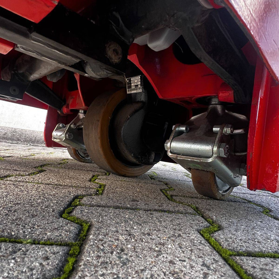 Linde T16 (1152) - Pallet truck: picture 5 Linde T16 (1152) - Pallet truck: picture 5