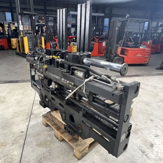 Meyer Triple Pallet Handler - Forks for Material handling equipment: picture 4 Meyer Triple Pallet Handler - Forks for Material handling equipment: picture 4