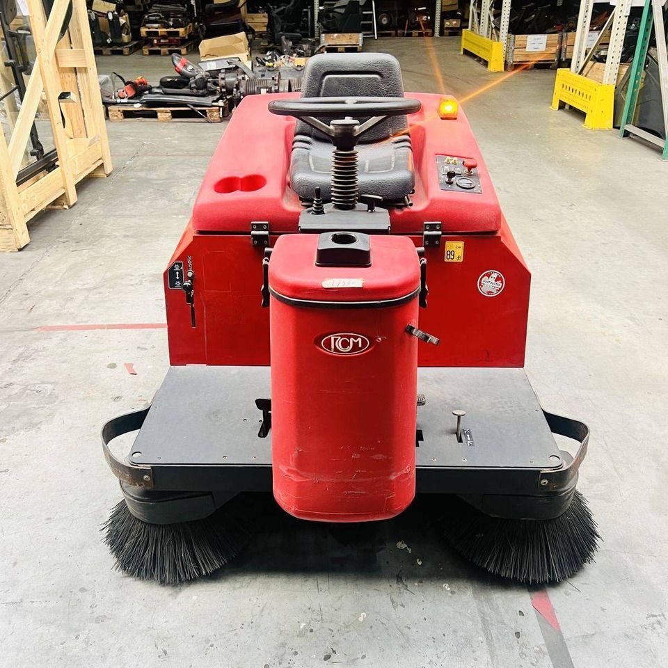RCM R850NE - Industrial sweeper: picture 2 RCM R850NE - Industrial sweeper: picture 2