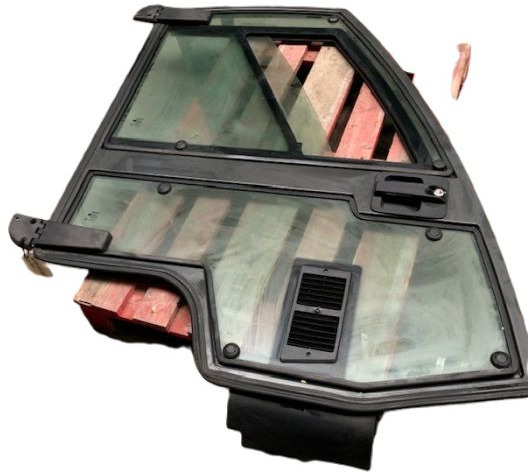 Right door for Nissan - Cab and interior for Material handling equipment: picture 4 Right door for Nissan - Cab and interior for Material handling equipment: picture 4