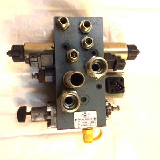 Steering block Hydraulik Still - Hydraulic valve for Material handling equipment: picture 1 Steering block Hydraulik Still - Hydraulic valve for Material handling equipment: picture 1