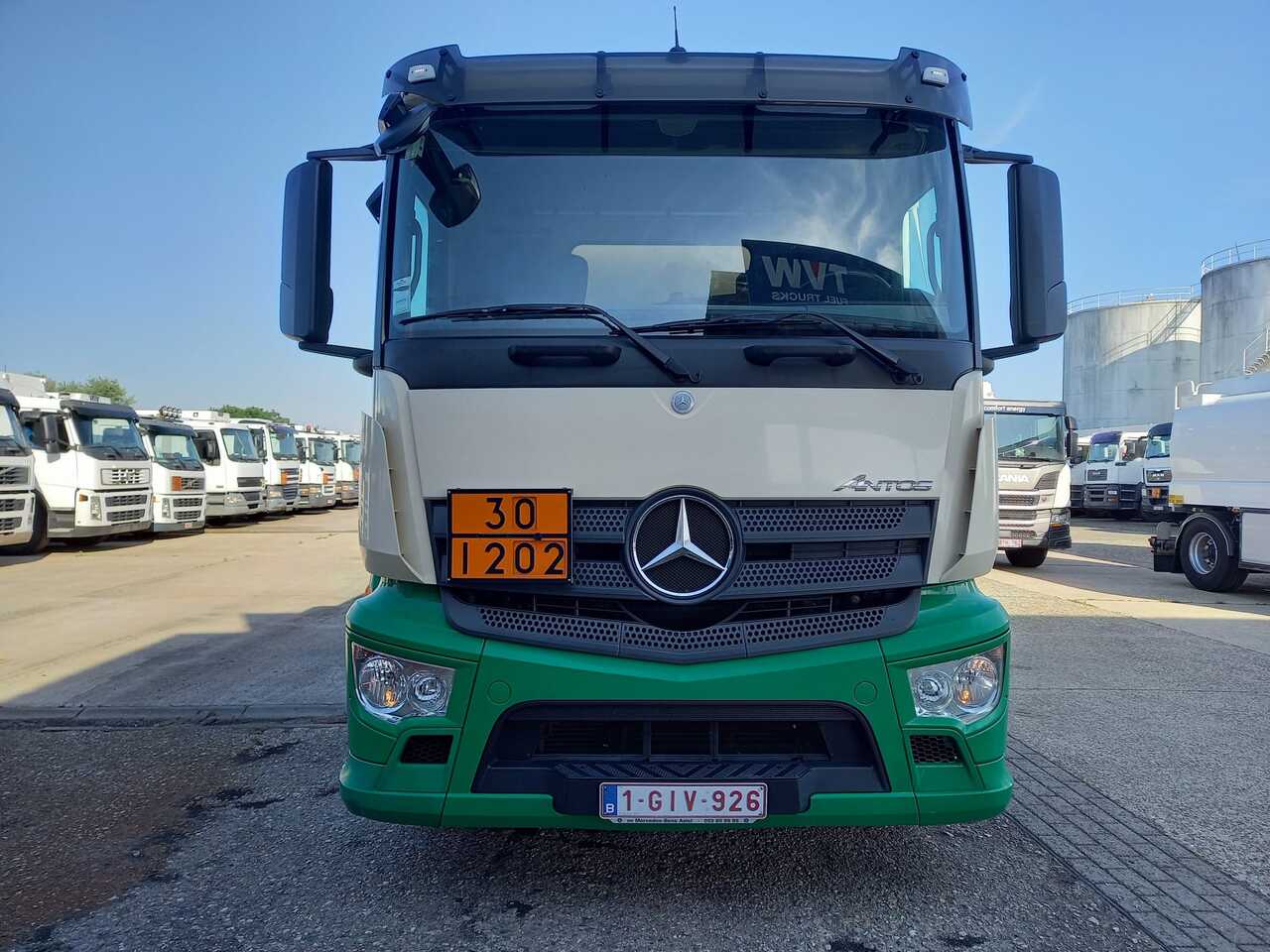 MERCEDES ANTOS - Tanker truck: picture 3 MERCEDES ANTOS - Tanker truck: picture 3
