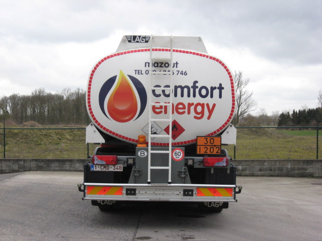 SCANIA P320/P360 (lot of 3) - Tanker truck: picture 5 SCANIA P320/P360 (lot of 3) - Tanker truck: picture 5