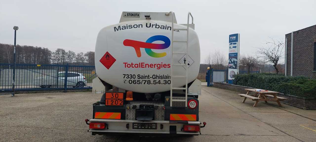 Tanker truck VOLVO FM: picture 11