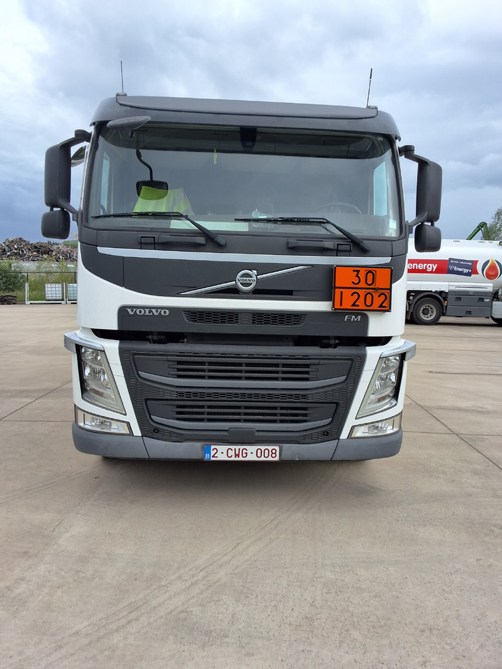 VOLVO FM - Tanker truck: picture 1 VOLVO FM - Tanker truck: picture 1