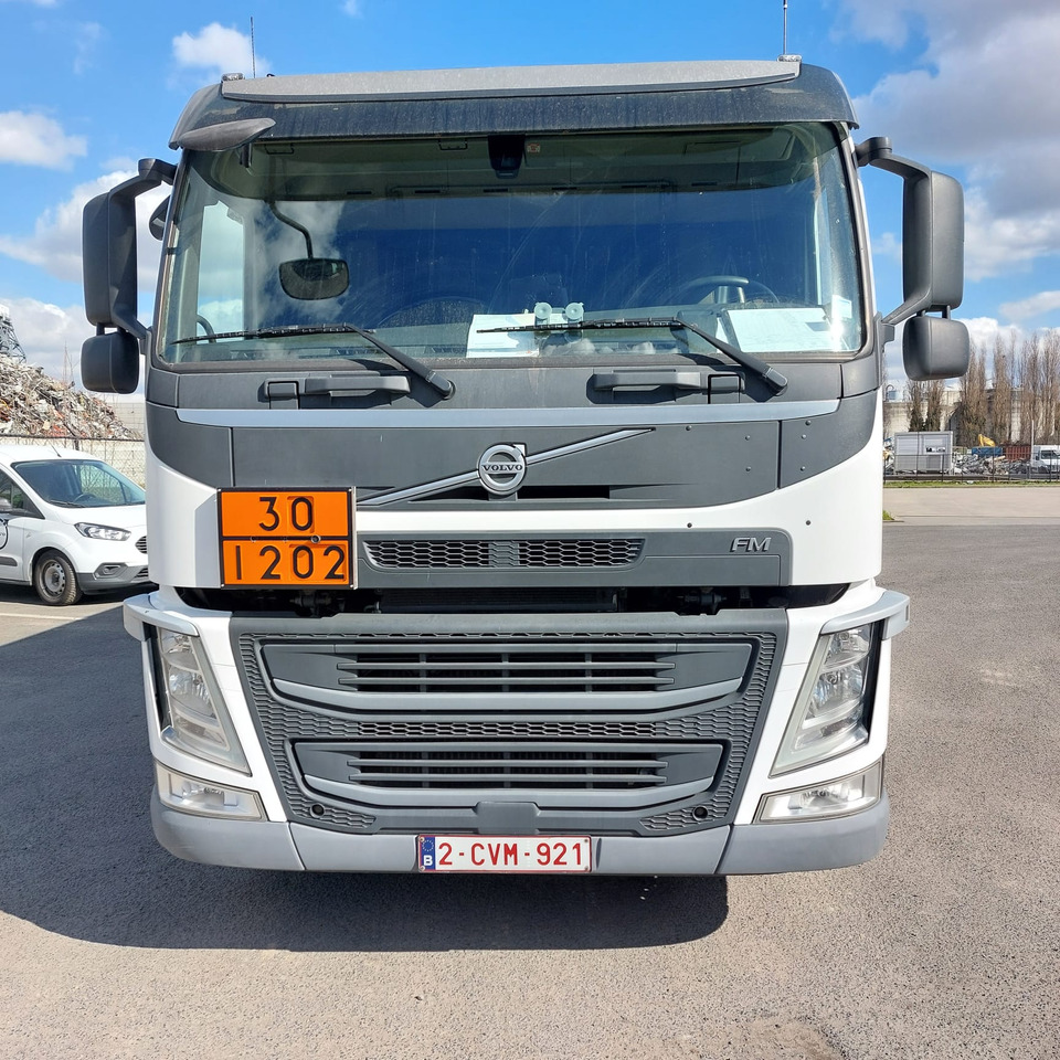 VOLVO FM - Tanker truck: picture 4 VOLVO FM - Tanker truck: picture 4