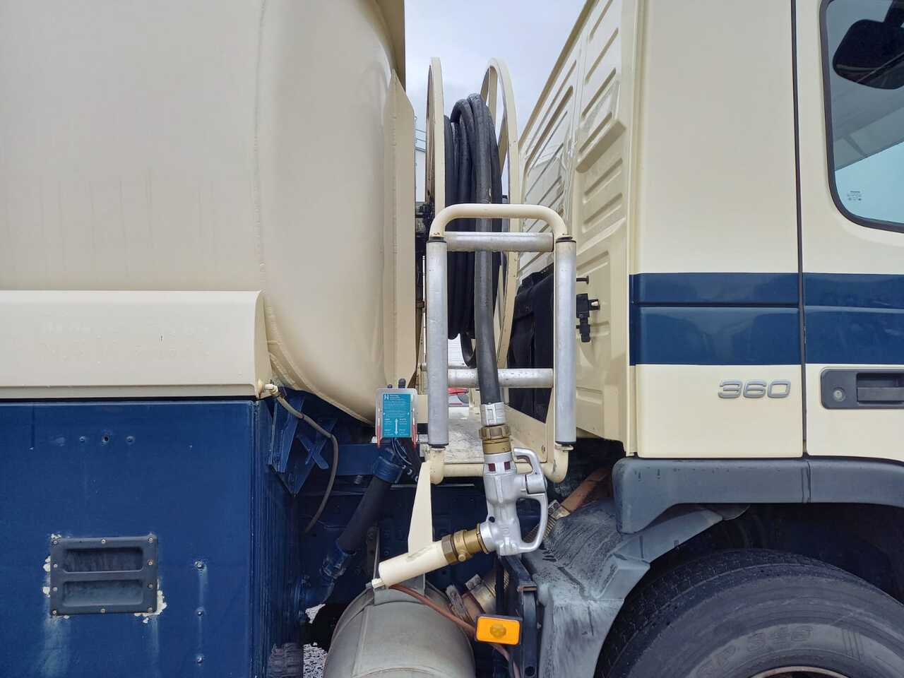 Volvo FM - Tanker truck: picture 3 Volvo FM - Tanker truck: picture 3