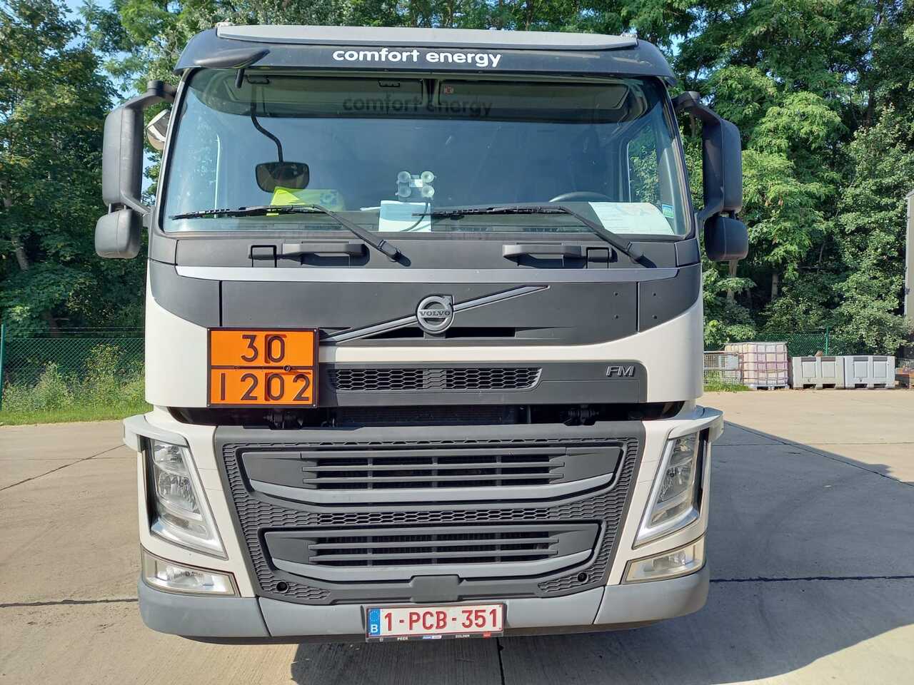 Volvo FM - Tanker truck: picture 5 Volvo FM - Tanker truck: picture 5