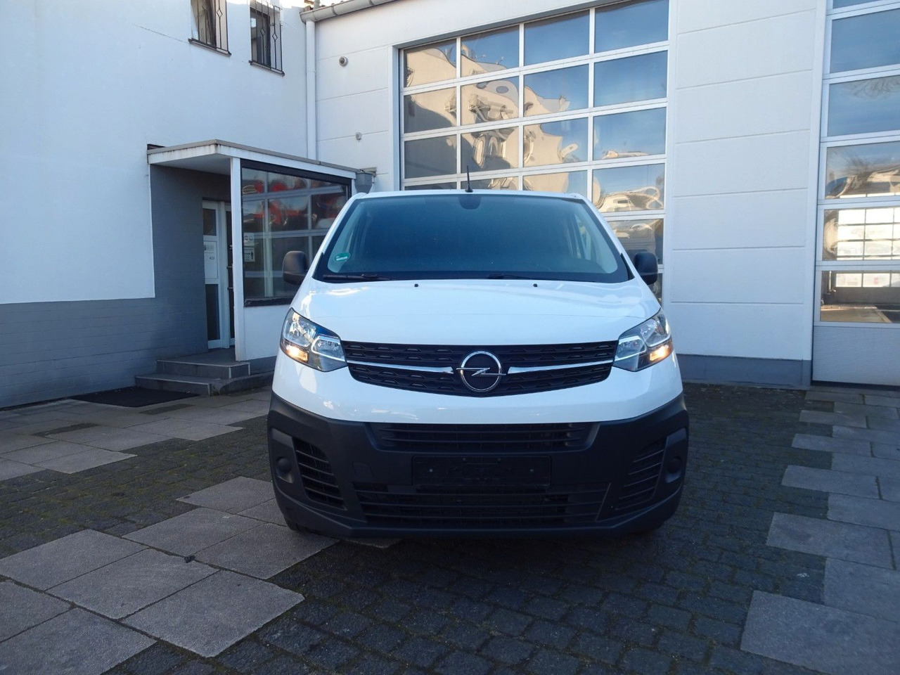 Opel Opel 5 x Vivaro Kasten L1H1, Klima, PDC, - Small van: picture 4 Opel Opel 5 x Vivaro Kasten L1H1, Klima, PDC, - Small van: picture 4