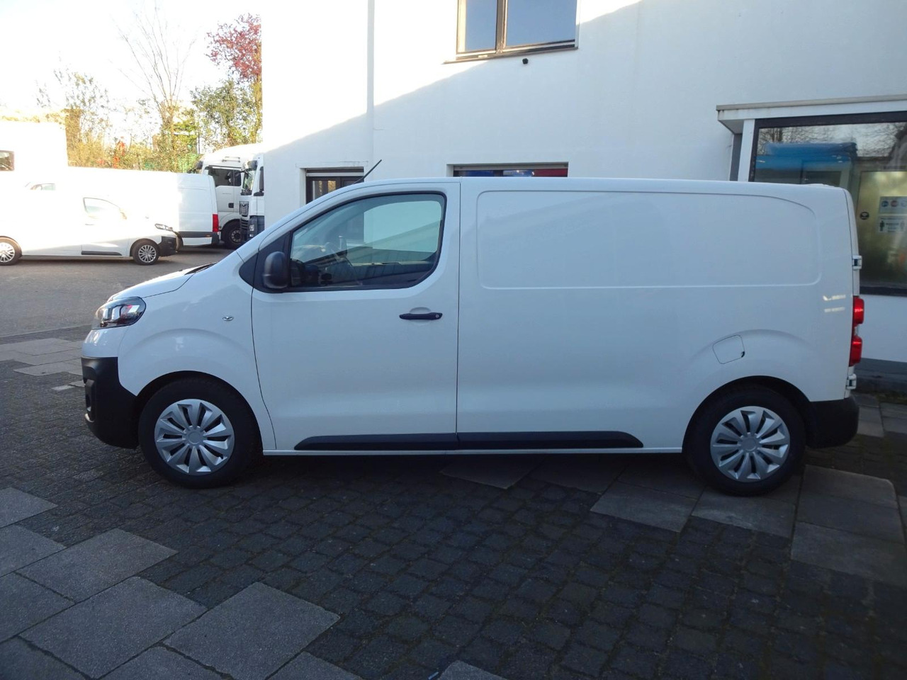 Opel Vivaro Kasten L1H1, Klima, PDC, - Small van: picture 4 Opel Vivaro Kasten L1H1, Klima, PDC, - Small van: picture 4