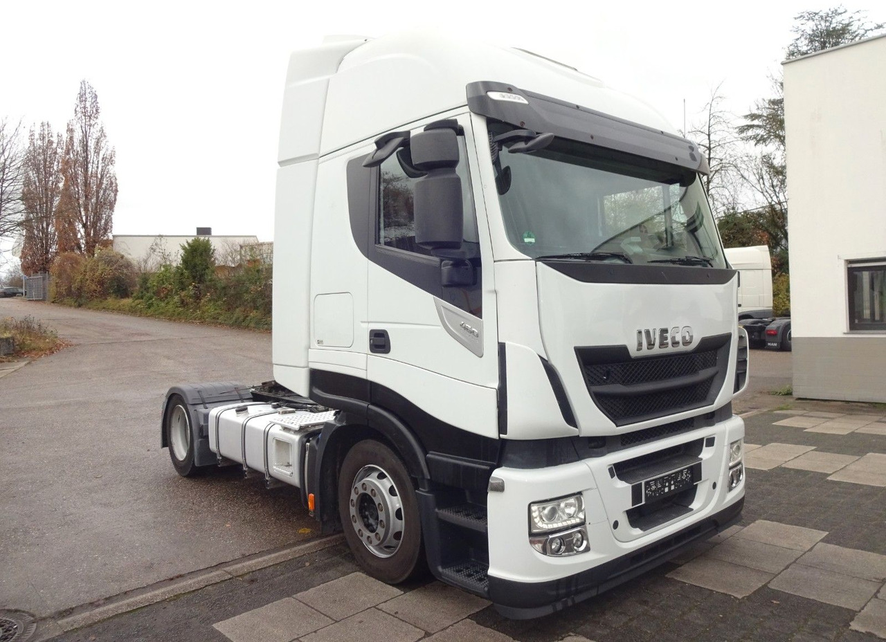 Iveco Stralis 460, Low Liner, Diesel - Tractor unit: picture 1 Iveco Stralis 460, Low Liner, Diesel - Tractor unit: picture 1