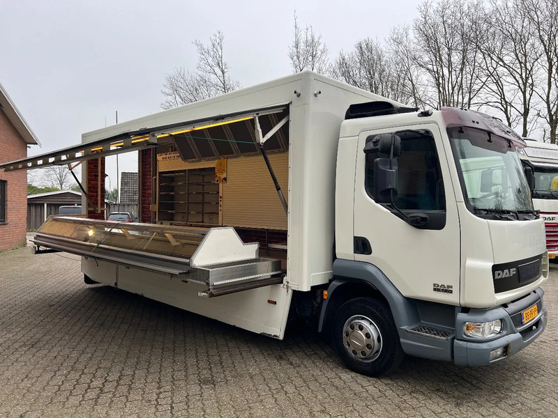 DAF LF 180 4X2 Verkoopopbouw/Verkaufsaufbau +Koeling Hydraulisch uitklapbaar - Vending truck: picture 1 DAF LF 180 4X2 Verkoopopbouw/Verkaufsaufbau +Koeling Hydraulisch uitklapbaar - Vending truck: picture 1