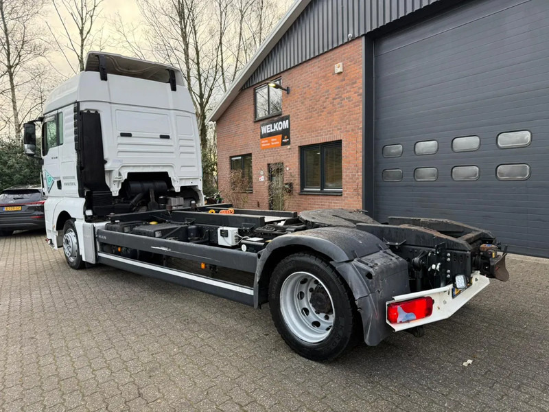 MAN TGX 18.400 BDF, Hefschotel & Aanhangerkoppeling! - Container transporter/ Swap body truck: picture 2 MAN TGX 18.400 BDF, Hefschotel & Aanhangerkoppeling! - Container transporter/ Swap body truck: picture 2