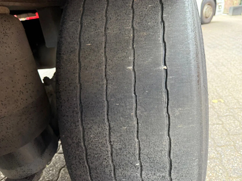 Isothermal semi-trailer Schmitz Cargobull SKO 24 5x Meatrails Rohrbahnen Fleisch Hooks Carrier Vector 1950MT: picture 10