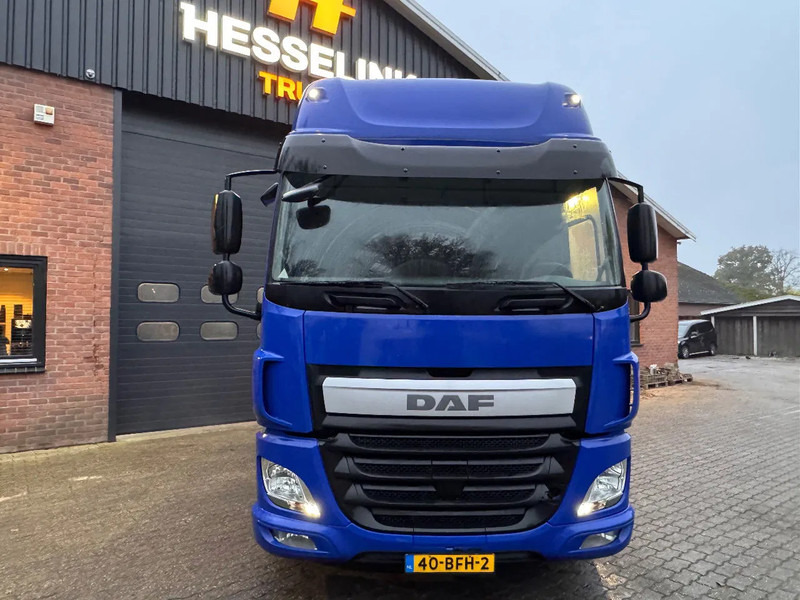 DAF CF 400 4X2 Space Cab 770.300 KM NL Truck - Tractor unit: picture 4 DAF CF 400 4X2 Space Cab 770.300 KM NL Truck - Tractor unit: picture 4