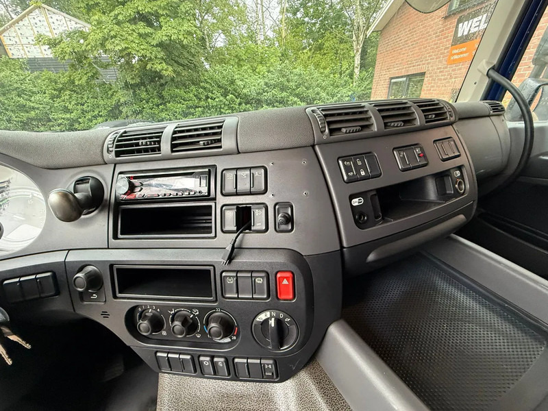 DAF CF 400 Space Cab side ACC 4x2 615.010KM! NL Truck - Tractor unit: picture 5 DAF CF 400 Space Cab side ACC 4x2 615.010KM! NL Truck - Tractor unit: picture 5