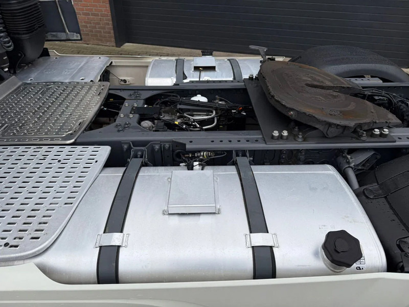 Tractor unit DAF XF 480 SSC Super Space 2x tank LED 280.688KM! ACC: picture 14