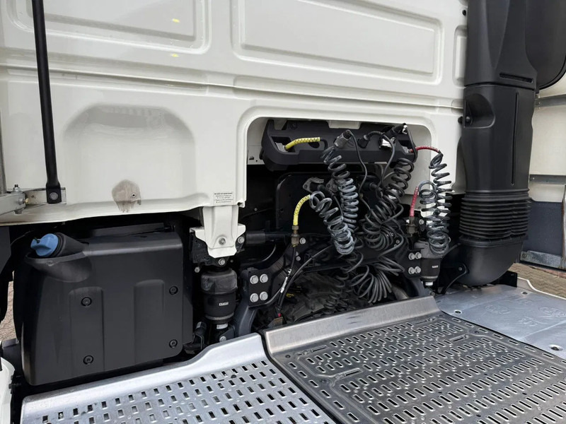 Tractor unit DAF XF 480 SSC Super Space 2x tank LED 280.688KM! ACC: picture 19