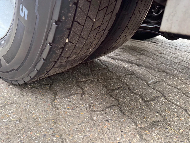 Tractor unit MAN TGS 18.400 Kompressor Gardner-Denver Alcoa NL Truck: picture 16