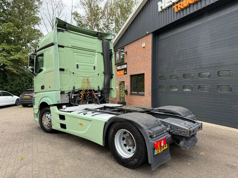 Mercedes-Benz Actros 1842 4X2 Streamspace Side skirts 2x tank NL Truck - Tractor unit: picture 3 Mercedes-Benz Actros 1842 4X2 Streamspace Side skirts 2x tank NL Truck - Tractor unit: picture 3