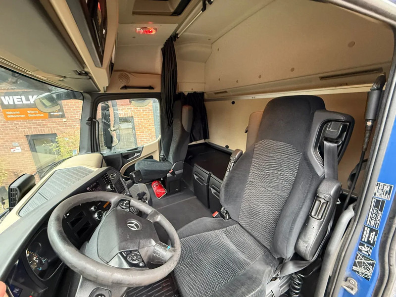 Mercedes-Benz Actros 1940 4x2 Streamspace Spoilers 603.877KM - Tractor unit: picture 5 Mercedes-Benz Actros 1940 4x2 Streamspace Spoilers 603.877KM - Tractor unit: picture 5