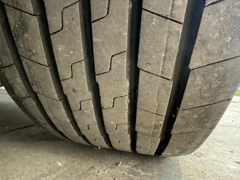 Walking floor semi-trailer kraker CF-ISO Koel / Walkingfloor Thermo King SLX 400 Nieuwstaat: picture 11 Walking floor semi-trailer kraker CF-ISO Koel / Walkingfloor Thermo King SLX 400 Nieuwstaat: picture 11