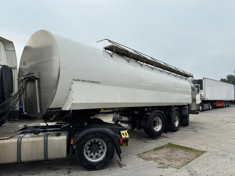 Lako 34.000L RVS/Edelstahl Melk/Milch/Food/Lebensmittel 2X Stuuras - Tanker semi-trailer: picture 1 Lako 34.000L RVS/Edelstahl Melk/Milch/Food/Lebensmittel 2X Stuuras - Tanker semi-trailer: picture 1