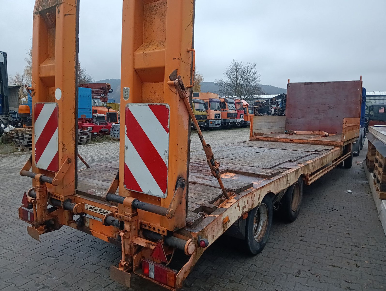 Müller-Mitteltal T 3 9,55m 0,90m Rampen, Bordwand vorne ABS SAF - Low loader trailer: picture 3 Müller-Mitteltal T 3 9,55m 0,90m Rampen, Bordwand vorne ABS SAF - Low loader trailer: picture 3
