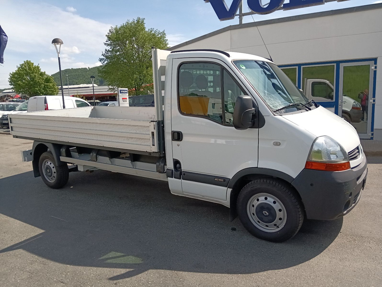 Renault MASTER 3,5t AHK, TÜV/Reifen/Bremse NEU orig.64t - Open body delivery van, Combi van: picture 5 Renault MASTER 3,5t AHK, TÜV/Reifen/Bremse NEU orig.64t - Open body delivery van, Combi van: picture 5