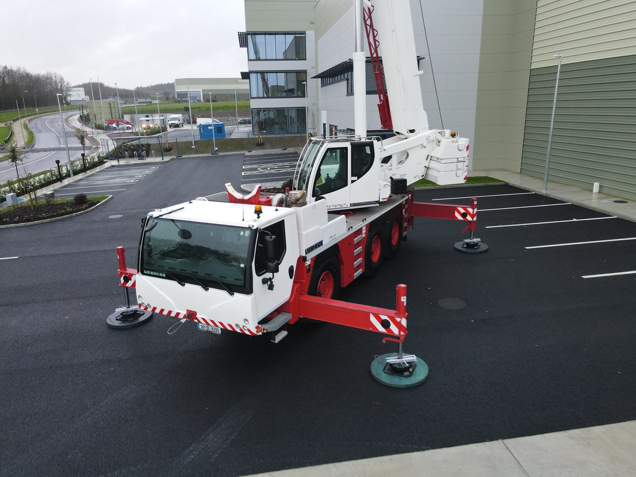 LIEBHERR LTM1060-3.1 - Excellent Condition and Full Remote - All terrain crane: picture 1 LIEBHERR LTM1060-3.1 - Excellent Condition and Full Remote - All terrain crane: picture 1