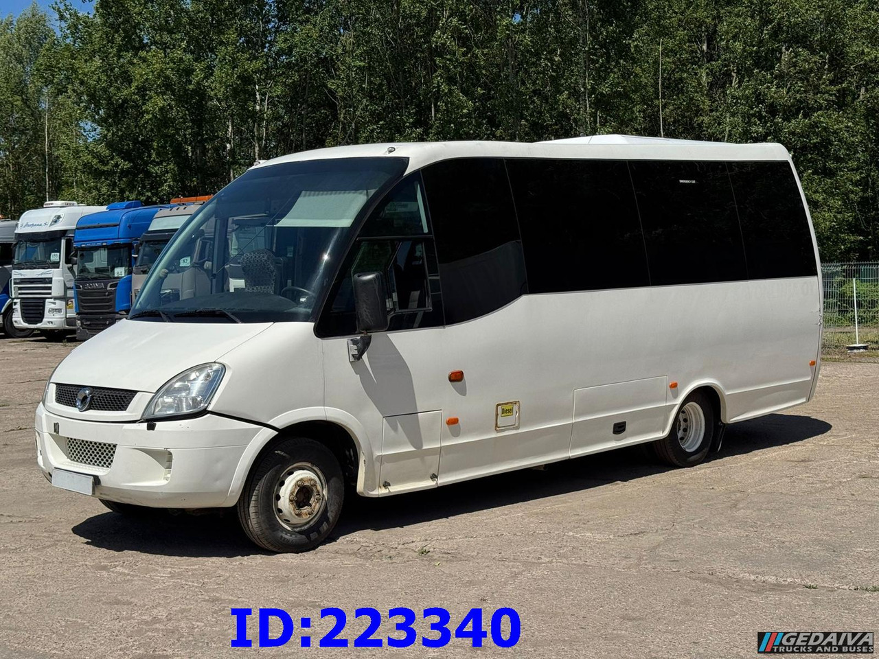 IVECO Wing Euro5 25 places - Coach: picture 1 IVECO Wing Euro5 25 places - Coach: picture 1
