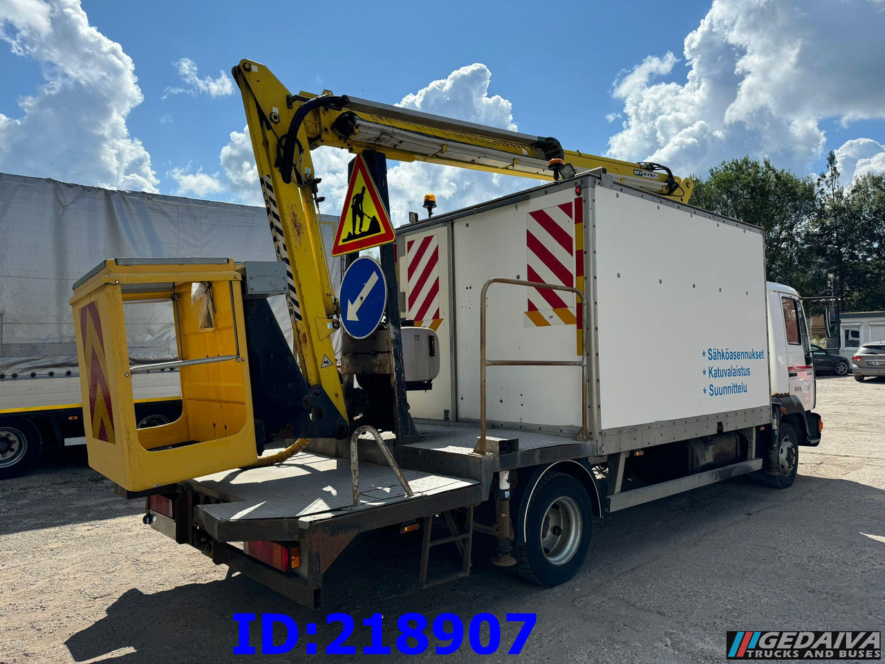 MAN LE 220C + Sky King 179TV - Truck mounted aerial platform: picture 4 MAN LE 220C + Sky King 179TV - Truck mounted aerial platform: picture 4