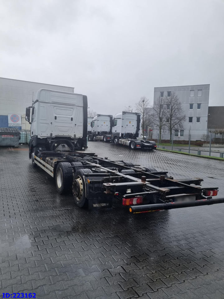MERCEDES-BENZ Actros 2542 BDF 6x2 Euro6 - Cab chassis truck: picture 5 MERCEDES-BENZ Actros 2542 BDF 6x2 Euro6 - Cab chassis truck: picture 5
