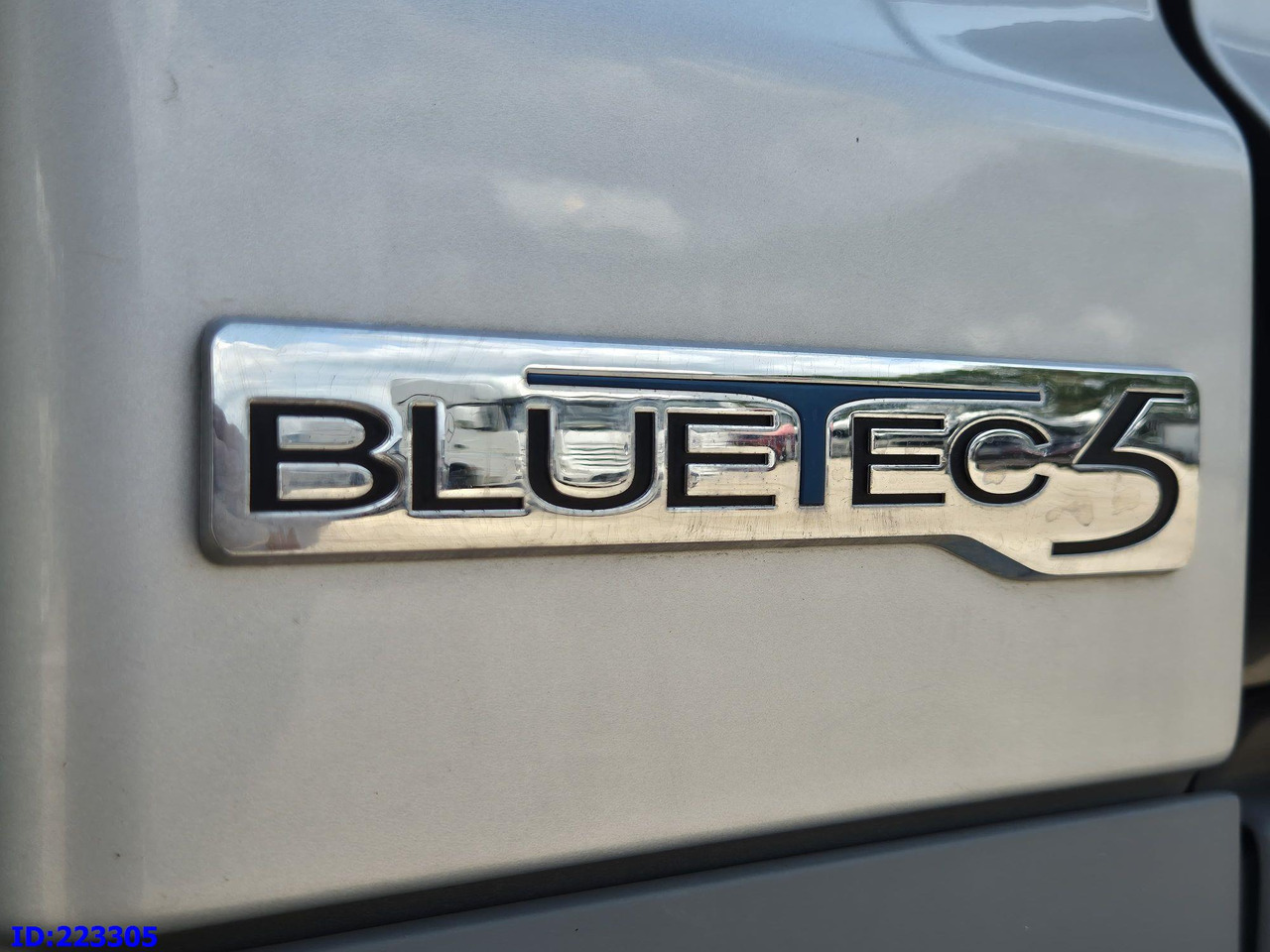 Refrigerator truck MERCEDES-BENZ Axor 1829 Euro5 Manual + Tail lift: picture 12