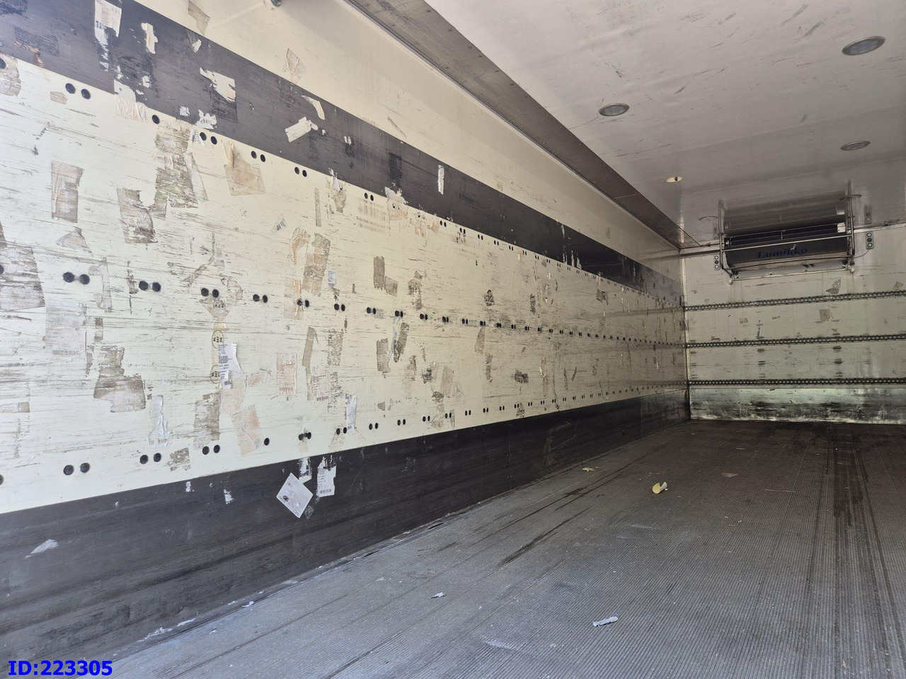 Refrigerator truck MERCEDES-BENZ Axor 1829 Euro5 Manual + Tail lift: picture 8