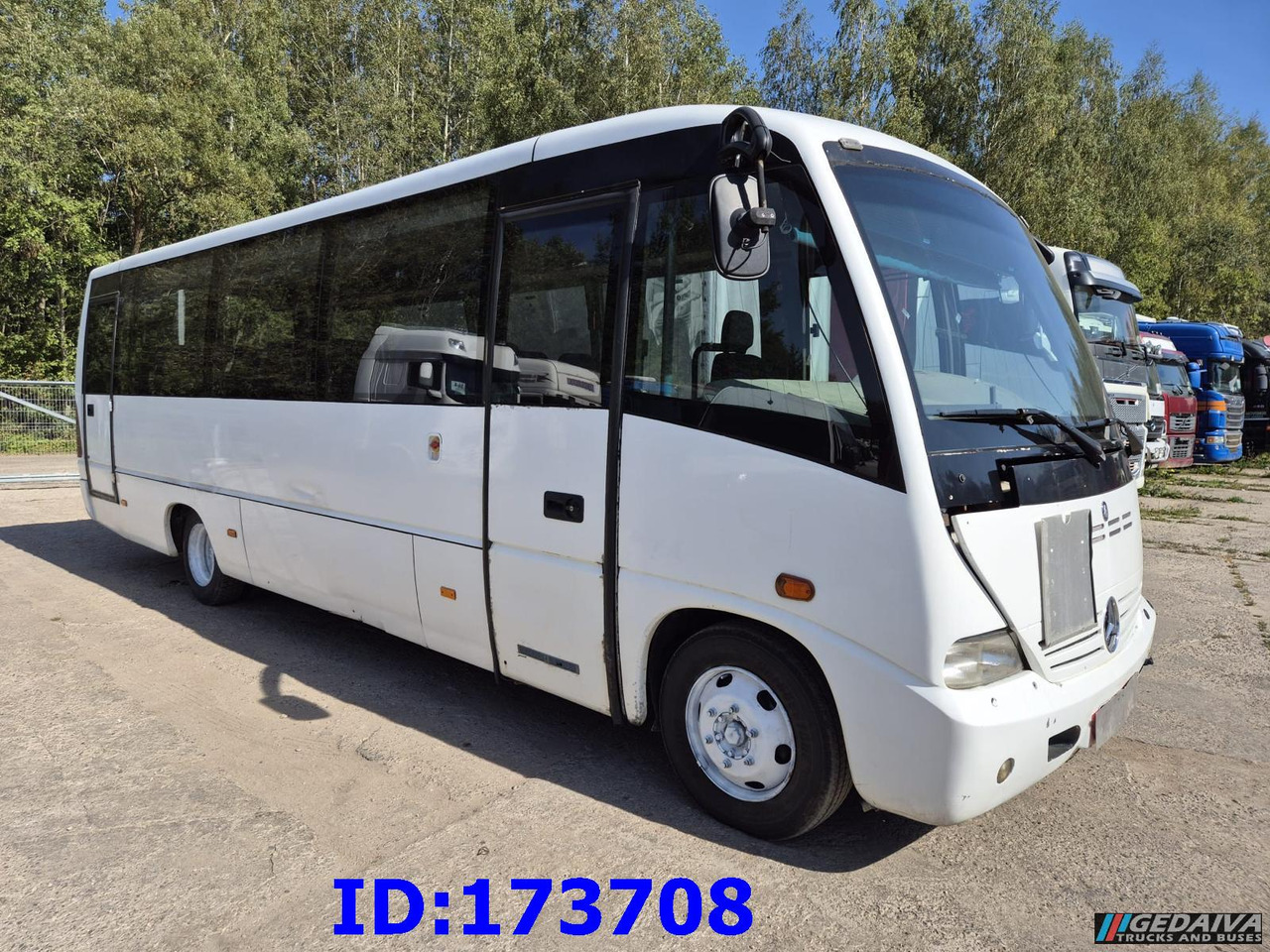 MERCEDES-BENZ Medio 30 Seat - Coach: picture 4 MERCEDES-BENZ Medio 30 Seat - Coach: picture 4