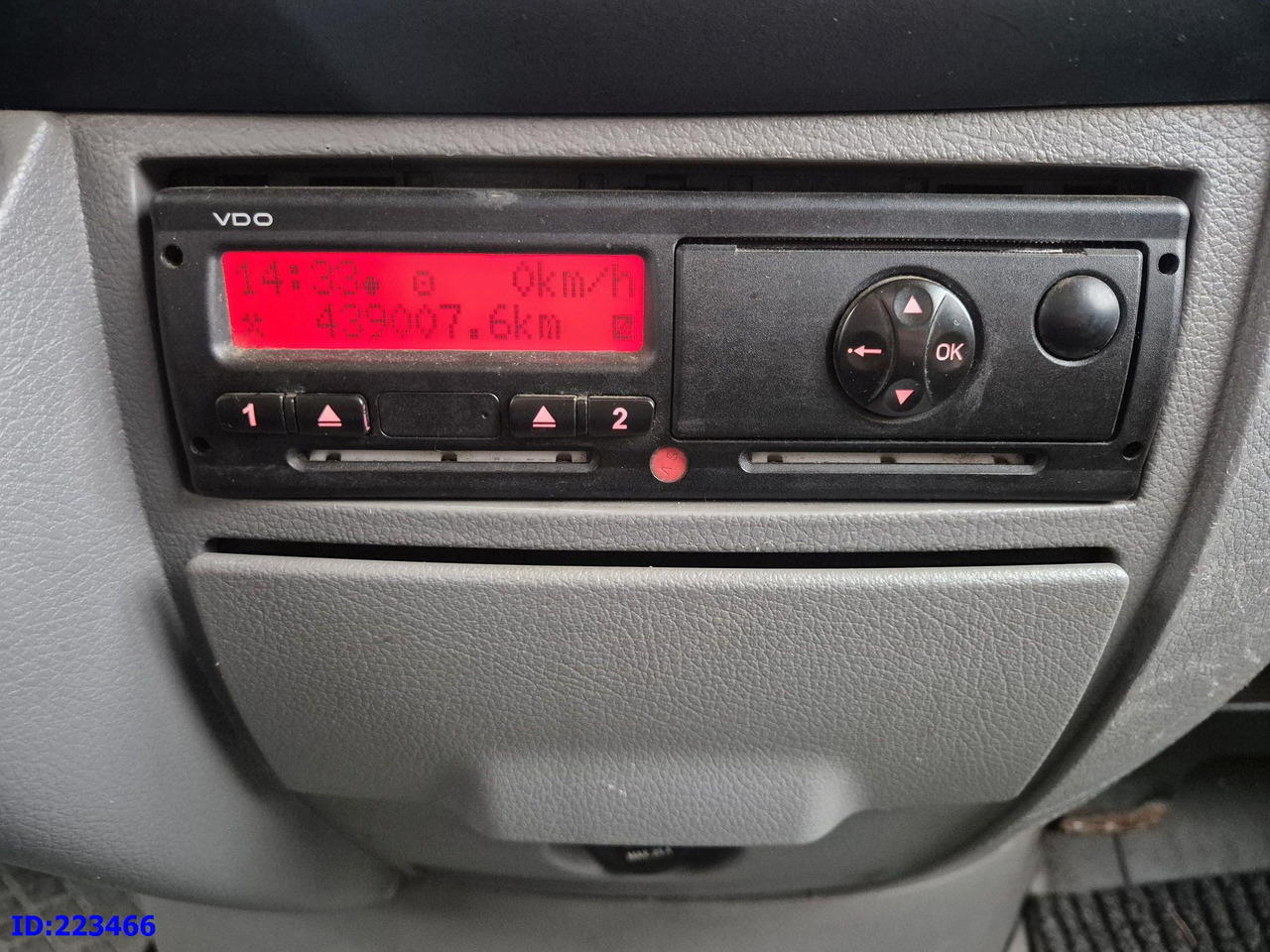 Coach MERCEDES-BENZ Sprinter 515 VIP 24 places XXL: picture 17