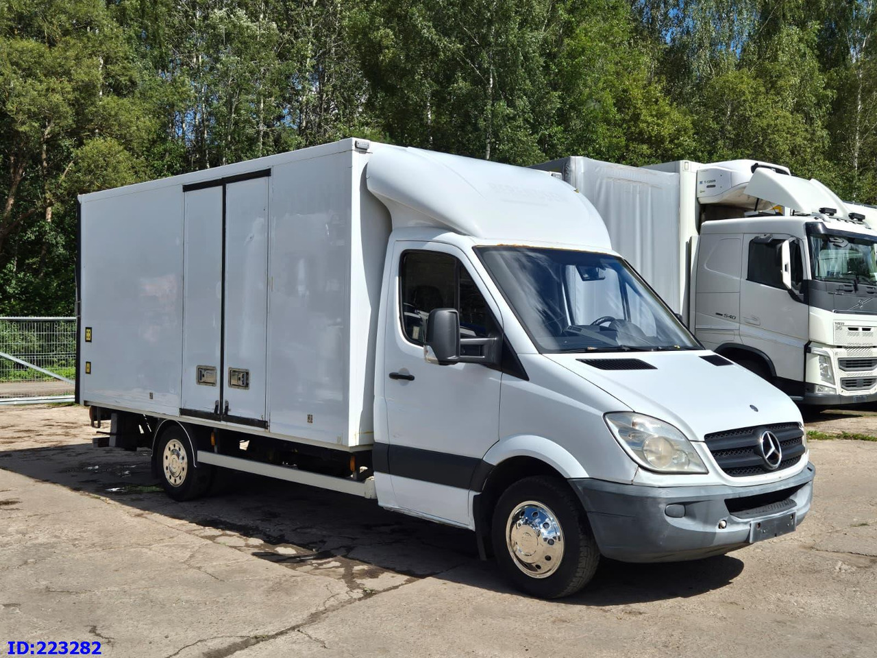 MERCEDES-BENZ Sprinter 516 SUPER - Closed box van: picture 4 MERCEDES-BENZ Sprinter 516 SUPER - Closed box van: picture 4